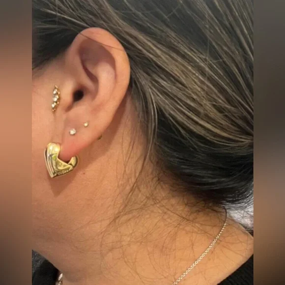 New Lucky Brand Gold Plated Chunky Heart Hoop Earrings - Picture 8 of 15